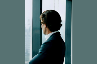 Equilíbrio mental e longevidade com mindfulness, apresentado por Ian dos Anjos Cunha, para envelhecer com qualidade.